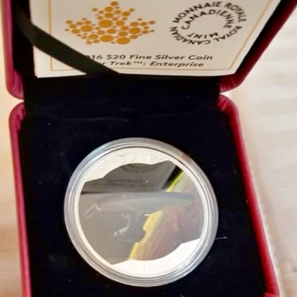Star Trek Enterprise - 1 oz. Pure Silver Coloured Coin (2016) MINTAGE 11,500 - Picture 5 of 6